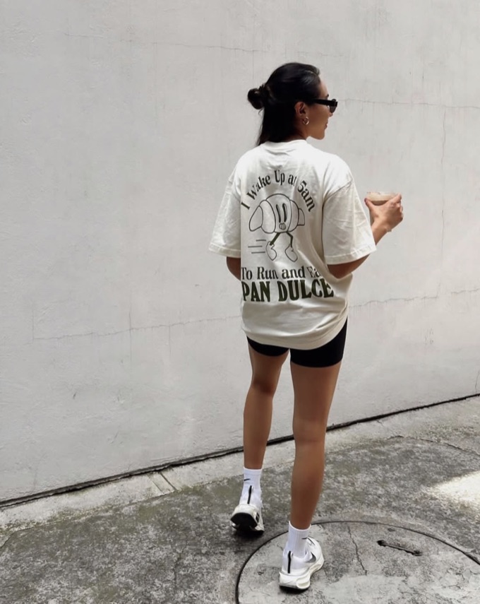Corredor con playera GUD Sport